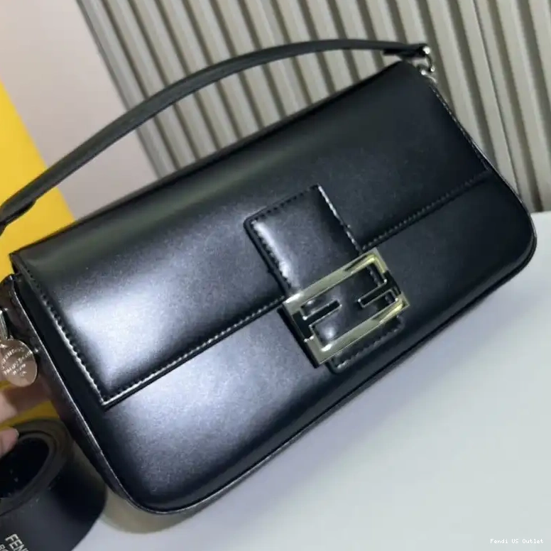 Affordable In Leather Black Smooth Baguette Tiffany Fendi Bag Medium 0508